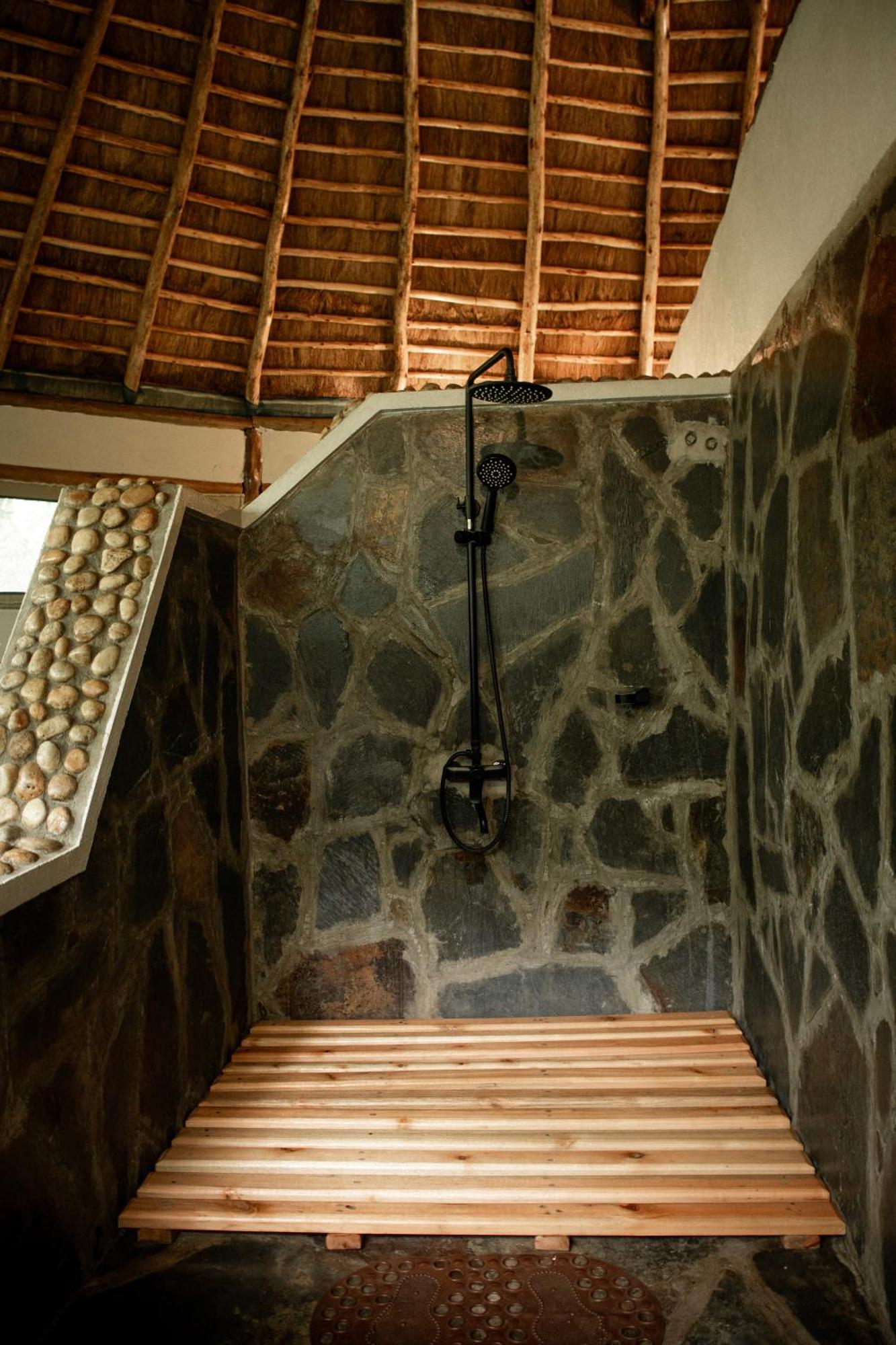Embogo Safari Lodges Katoke 外观 照片